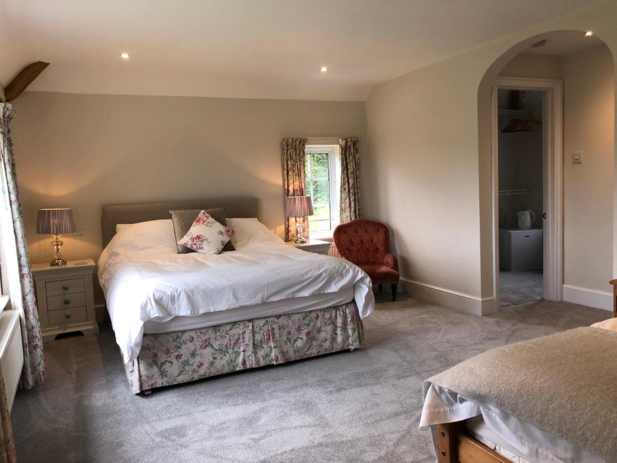Whiteways Farmhouse Buckland Newton 외부 사진